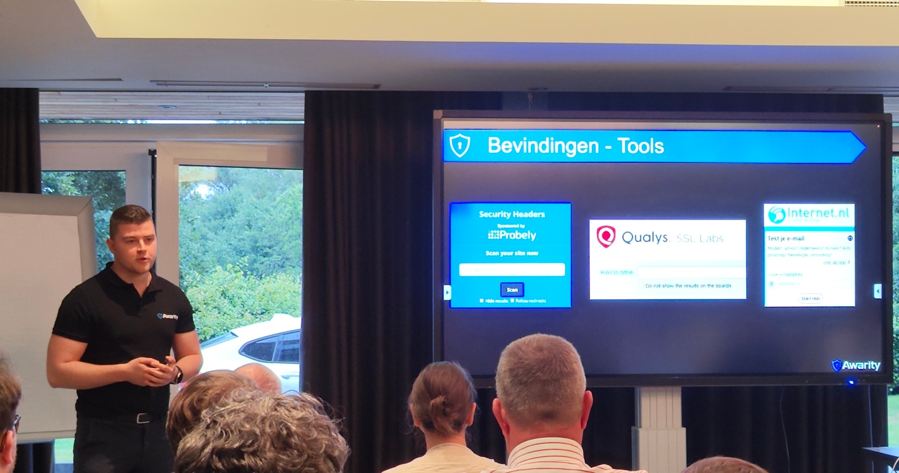 Awarity awareness expert speaking to an audience